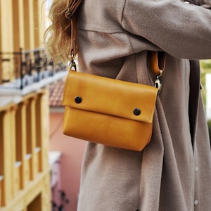 Riñonera, bandolera, riñonera convertible en amarillo mostaza, bandolera holgada, riñonera vegana, riñonera, bolso vegano de regalo, bolso de piel sintética.