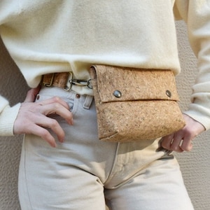 Kork Gürteltasche, Gürteltasche, Wandelbare Brusttasche, Hüfttasche, Bauchtasche, Bauchtasche, abnehmbarer Gurt, Vegane Leder-Handtasche, Kunstleder-Slouchy-Tasche