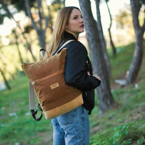 Gold Waxed Canvas Backpack/Cork backpack/Canvas Rucksack/Vegan backpack/Zipper backpack/Gift for women/Natural backpack/sakkahandmade