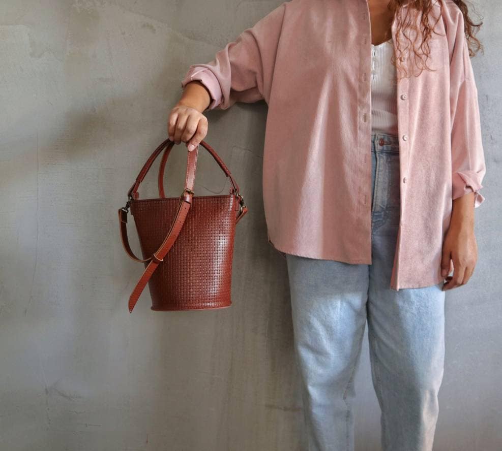 Azur Vegan Bucket Bag - The Cove Boutique