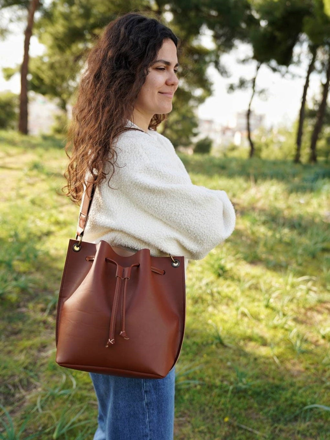 ショルダーバッグ・ポシェット Fallett Big hobo bag ivory FA2403BG02IV Fallett Big hobo bag ivory FA2403BG02IV (Fallett/ショルダー