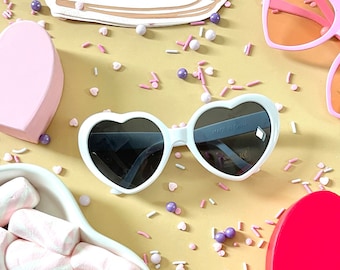 White Heart Sunglasses, Bachelorette Party Favor, Matching Gifts for Bridesmaid, Bachelorette Party Gift, Bridal Party Gift, Gift for Bride