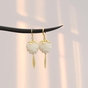 Lotus Ohrringe, personalisierte Linden Ohrringe, Cosplay Prinzessin Ohrringe, Wunderschöne Träne des Königreichs Ohrringe inspiriert Goldener Feenohrring