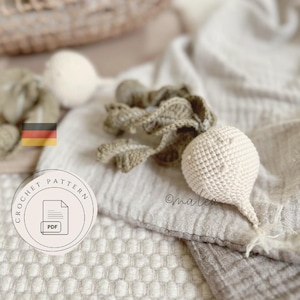 Turnip rattle / Crochet instructions / Download PDF / German