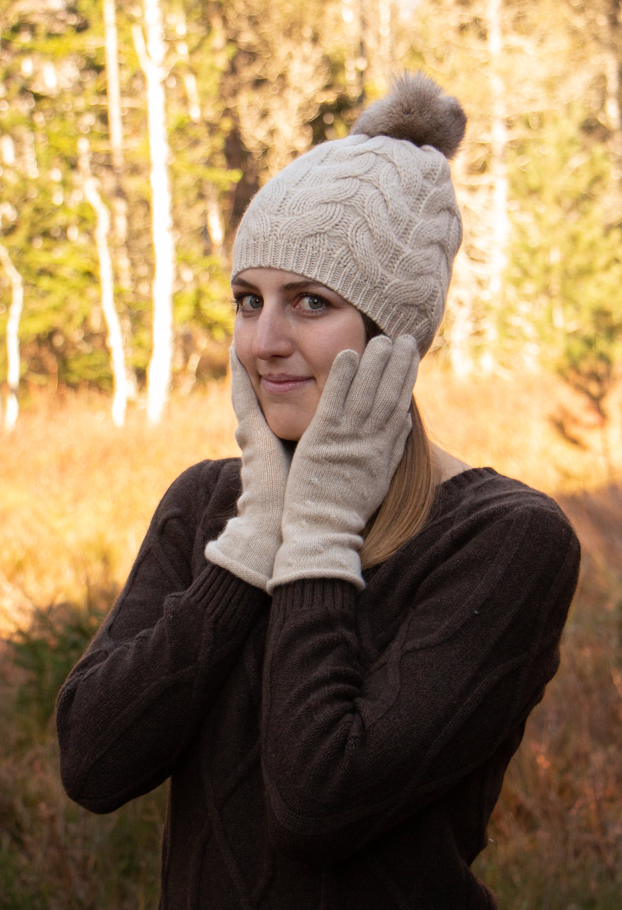 Set Cashmere Beanie and Gloves Woman's 