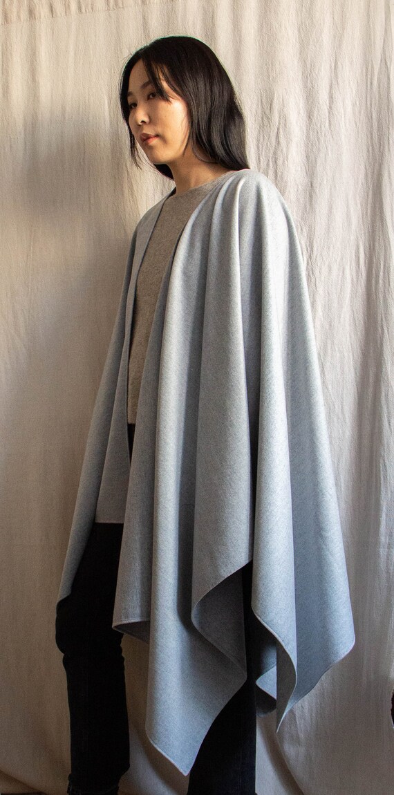 MongolianHandicrafts Mongolian Fine Cashmere Poncho, Cardigan, Sweater for Her, Beautifully Made with Care and Light BLUISH TAN.