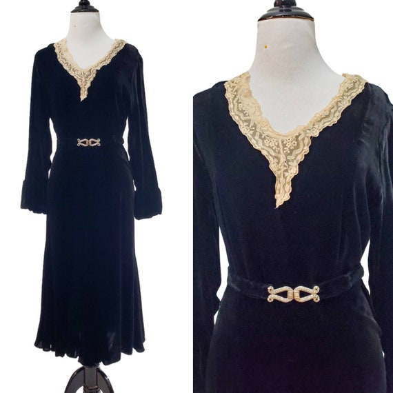 Vintage 1930s Black Velvet Dress/ Vtg 30's Evening Dress With Lace and Belt/  Size XS 