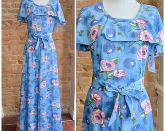 Vintage 1970's Floral Knit Long Dress - Vtg 70s Flutter Sleeve Maxi Dress - Size Small