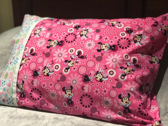 Disney Minnie Mouse pillow case pillow Disney Minnie Mouse pillow case pillow