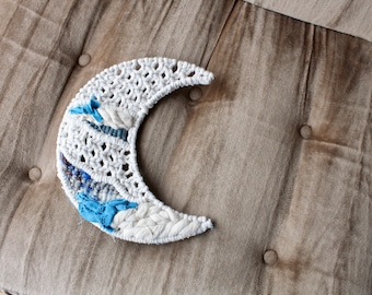 Macrame Moon Wall Hanging / Moon Wall Hanger / Macrame Moon /