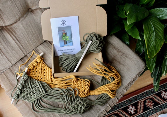 Macrame Plant Hanger Kit / Make Your Own Plant Hanger / Choose your own colour / Macrame Wall Planter