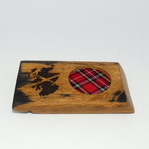 WhiskyGlas Tablett aus Whiskyfass mit Schottland Karte Gravur, Vatertagsgeschenk, Schottisches Geschenk, Whisky Liebhaber Geschenk