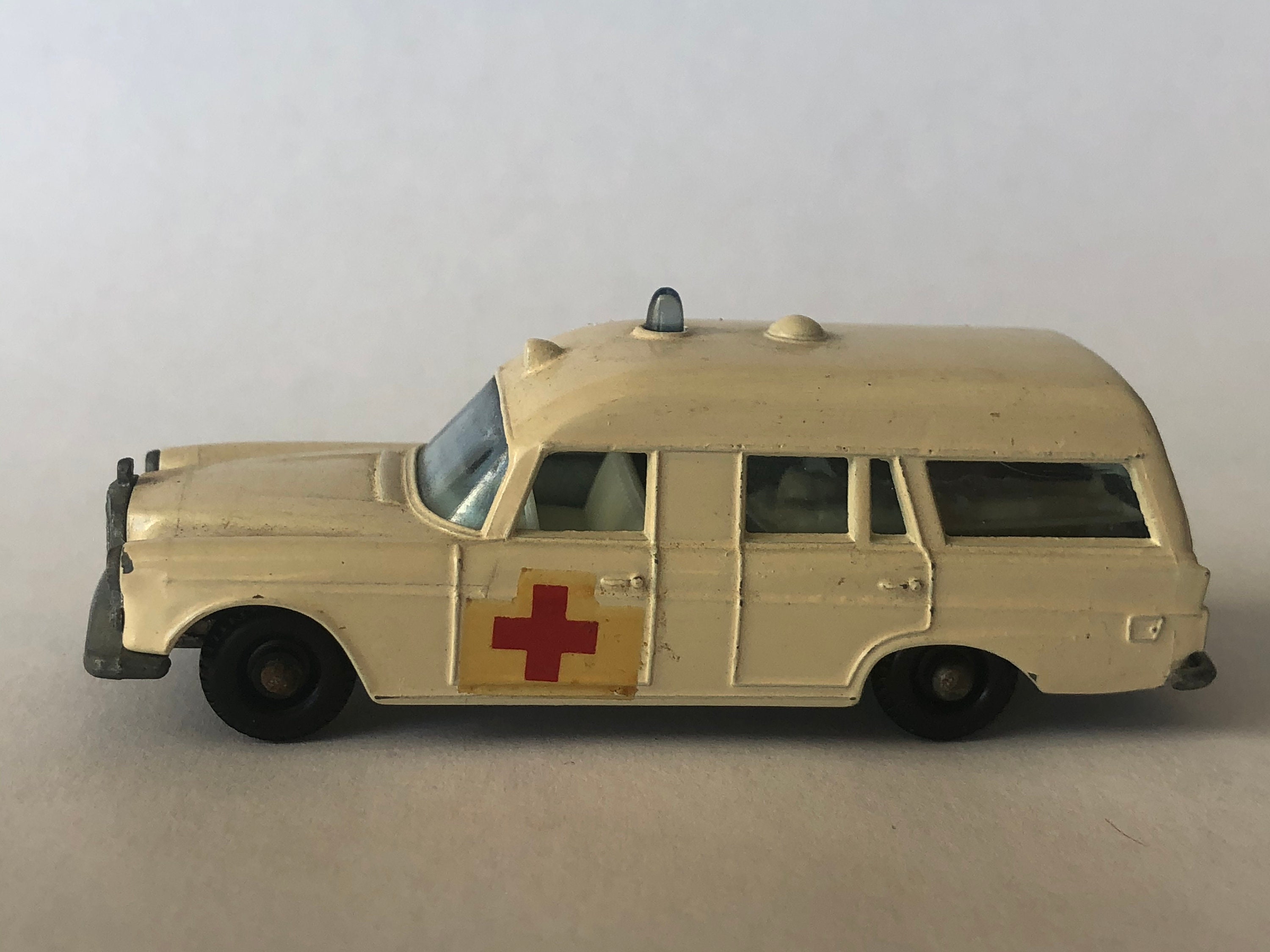 Matchbox No. 3C Mercedes Benz Ambulance 