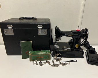 1940’s Singer 221 Featherweight; Antique Black Sewing Machine w/ Case, Key, Feet & Pedal; 221-1 1948