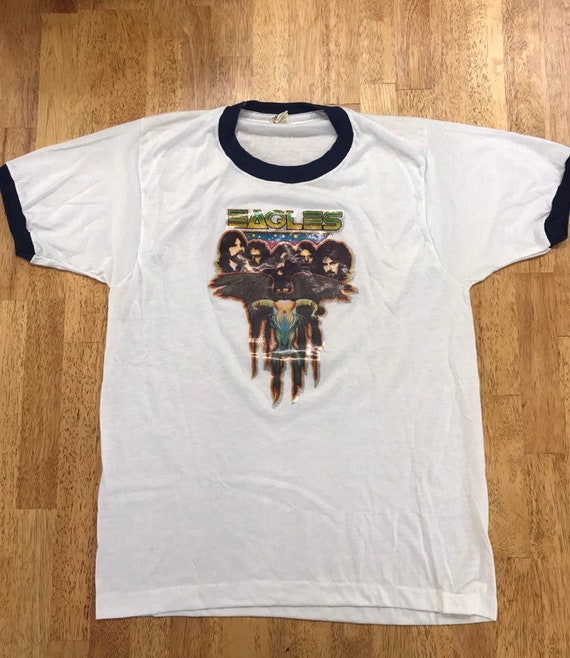 Vintage The EAGLES Iron-On Ringer Concert T / 197… - image 1