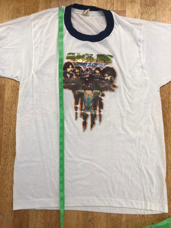 Vintage The EAGLES Iron-On Ringer Concert T / 197… - image 8