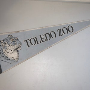 Toledo Zoo - Vintage Souvenir Pennant - 27” x 9” White Tiger