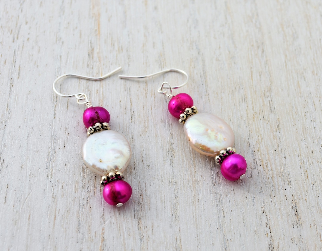Open Circle Freshwater Pearl Earrings (pink)