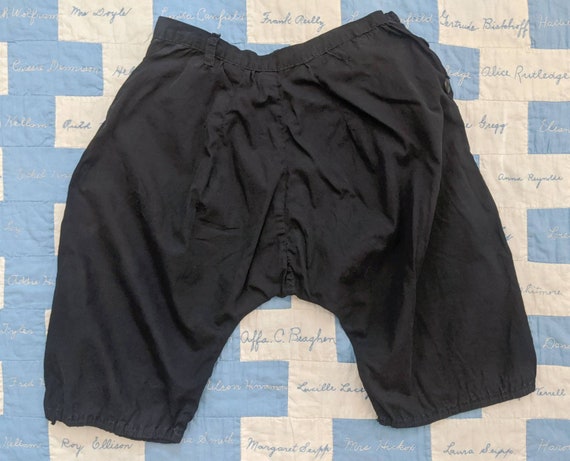 1930's Button Side Gym Shorts S Small 26 Waist Vin
