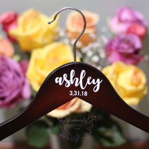 Bridesmaid Hanger, Bridal Party Hangers, Bridesmaid Proposal Gift, Hangers for Bridesmaids, Bride Hanger, Custom Name Hangers, Name Hangers