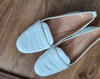 ヴィンテージ ESCADA ブラウンレザーローファー、90年代スタイル (US 