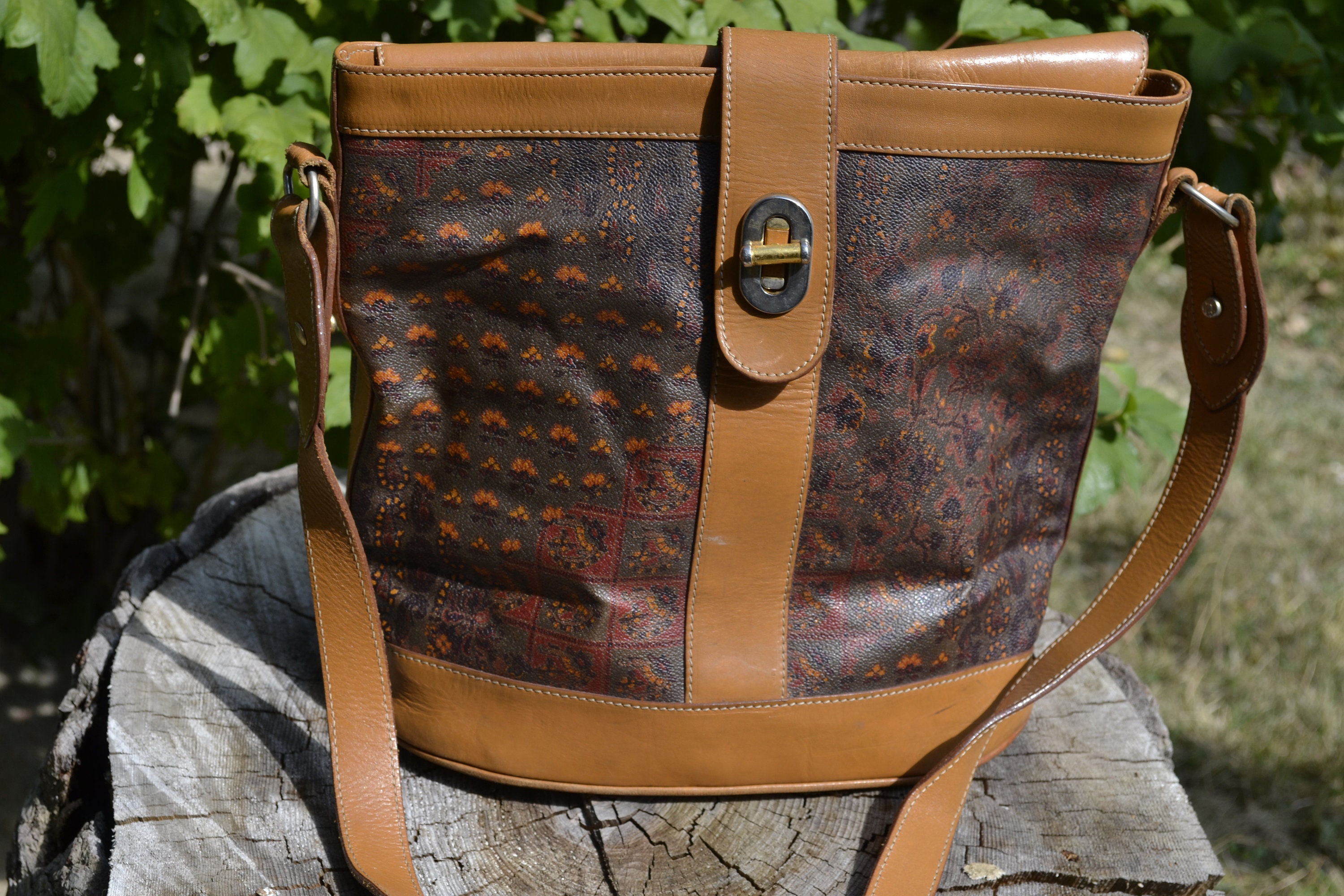 Vintage Brahmin Bucket Shoulder Bag Genuine Leather Brown