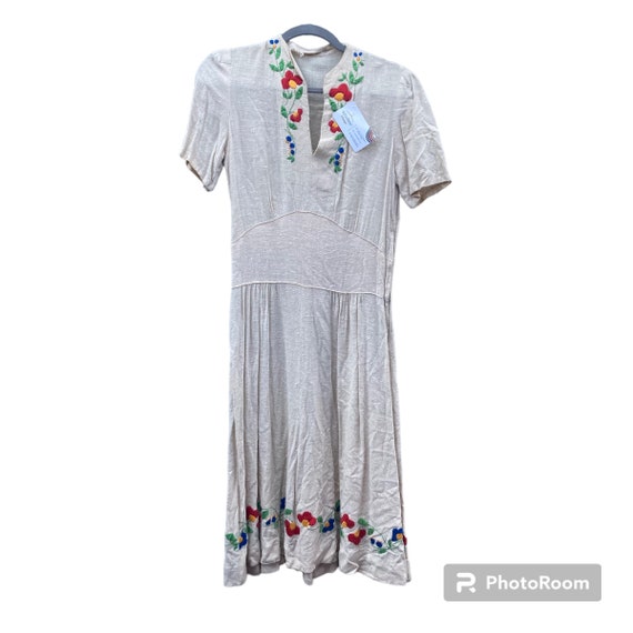 1940s Linen Embroidered Summer Dress - image 1