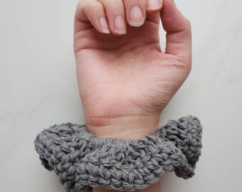 Crocheted Cotton Scrunchie: Biodegradable, Plastic-Free Hair Tie (Zero Waste)