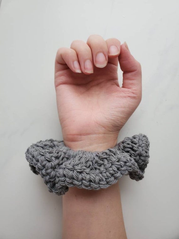 Crocheted Cotton Scrunchie: Biodegradable, Plastic-Free Hair Tie (Zero Waste)