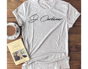 Julio Cortázar - Classic Author Signature - Short-Sleeve Unisex T-Shirt