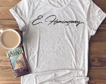 Ernest Hemingway - Classic Author Signature - Short-Sleeve Unisex T-Shirt