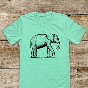 Elephant zoo animal Soft Unisex Men or Women Short Sleeve Jersey Tee Shirt Fashionable Trendy Shirt