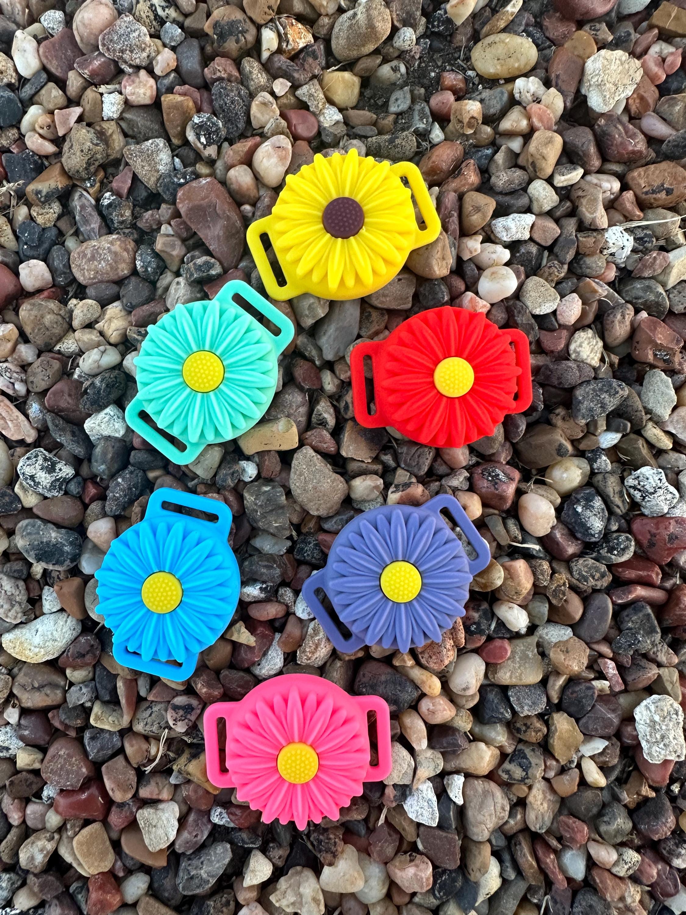 Daisy Air Tag Holder for Pet Collar, Air Tag Case, Floral Air Tag Case, Air Tag Holder, Pet Tracker Air Tag Case