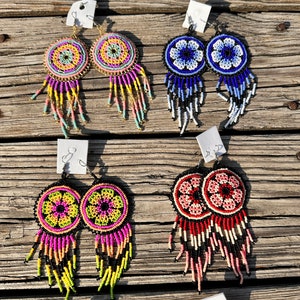 Beaded flower Earrings, Mexican Beaded Flower Dangle Earrings, Bead earrings, Mexico earrings, Huichol Earrings, floral earrings