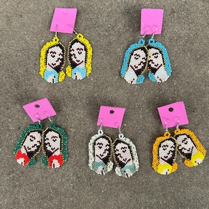 Beaded Virgen de Guadalupe Earrings, Mexican Beaded Earrings, Bead earrings, Mexican earrings, Huichol Earrings, Beaded Earrings
