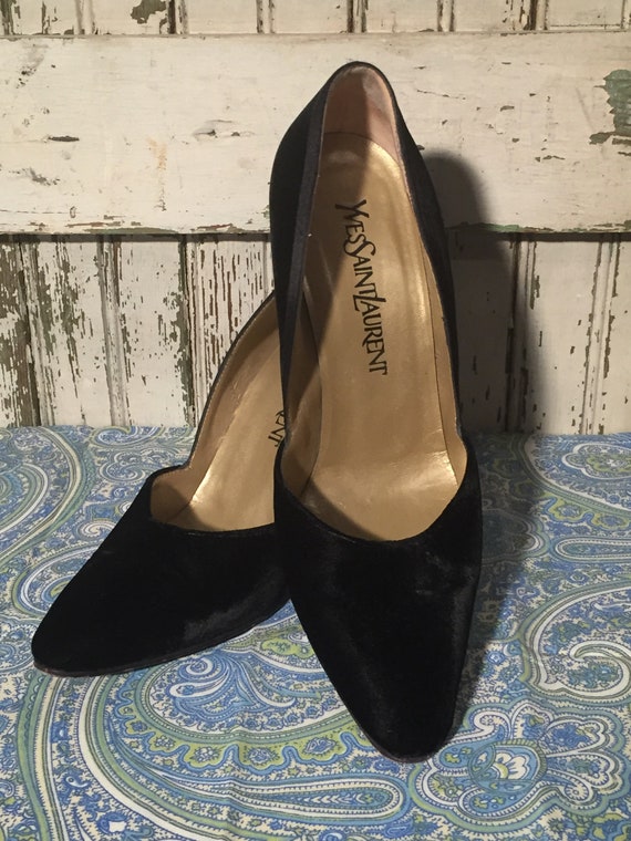 black heels size 6