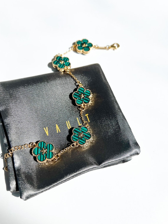 Emerald Green Flower Charm Bracelet Chain Connector Charm Bracelet Clover Flower Bracelet Gold Plate Chain Bracelet Adjustable
