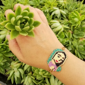 Virgensita Cuidame"  adjustable bead bracelet.