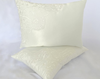 Set of 2 ivory wedding kneeling pillows/Ceremony pillow/Satin and lace pillows for wedding/