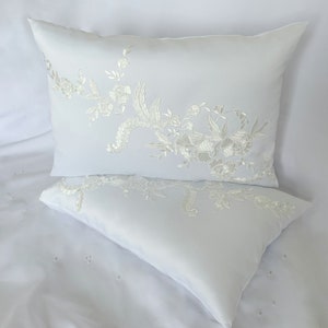 Set of 2 white wedding kneeling pillows/Ceremony pillow/Satin and lace pillows for wedding/