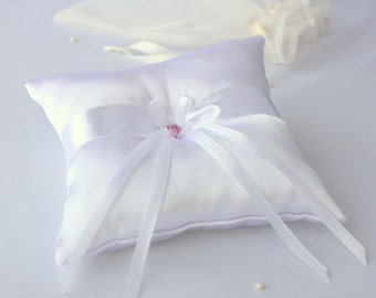 Wedding ring pillow/ White ring pillow /Wedding ring bearer pillow/ Satin ring pillow with bow