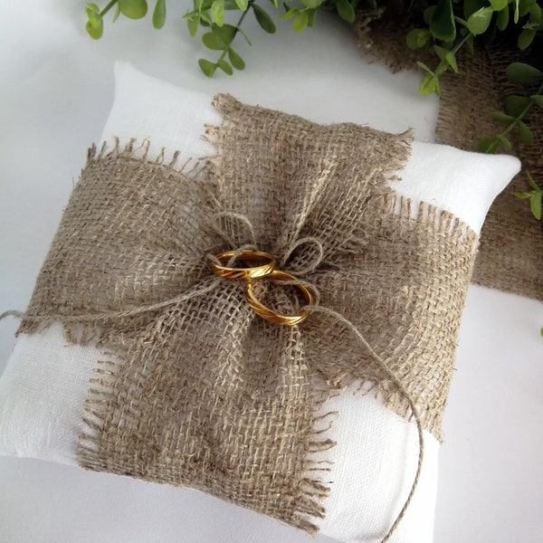 Rustic Ring Pillow, Ring Bearer Pillow, Rustic Wedding Pillow, Burlap Ring Pillow, Rustic Ringkissen,White Wedding Pillow With Jute Twine