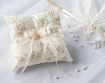 Wedding Ring Pillow, Ring Bearer Pillow, Wedding Pillow, Wedding Ring Pillow, Ring Bearer, Lace Ring Pillow