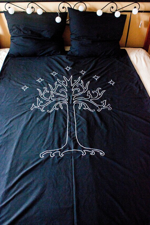 Custom Sized Duvet Cover And Pilows Covers With Embroidered