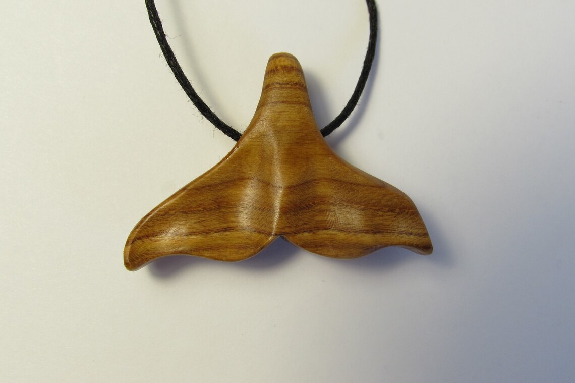 Wooden whale tail necklace Clearance