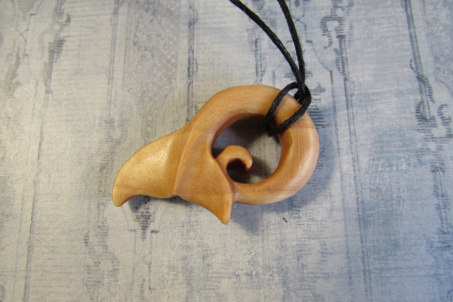 Wooden whale tail necklace Clearance