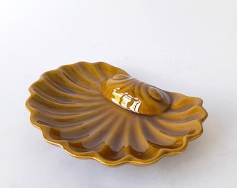 Vintage Ceramic Portuguese Secla Shell-Shaped. Vintage Ceramic Shell. Vintage Decorative Ceramic Shell Display.