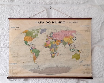 Original Old School Schul Mauer Planisphere. Original Vintage Weltkarte in Papier über Leinen. Vintage portugiesische Schule Planisphere aus den 80'er Jahren.