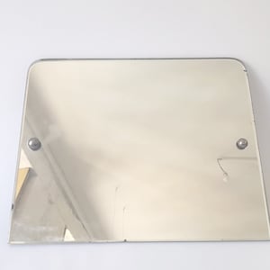 Lustro ścienne Vintage Rectangular Beveled. Antyczne dekoracyjne lustro ścienne ze ściętymi krawędziami. Lustro ścienne Vintage.