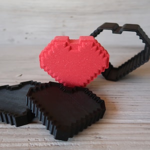 Pixilated Heart Bath Bomb Mold